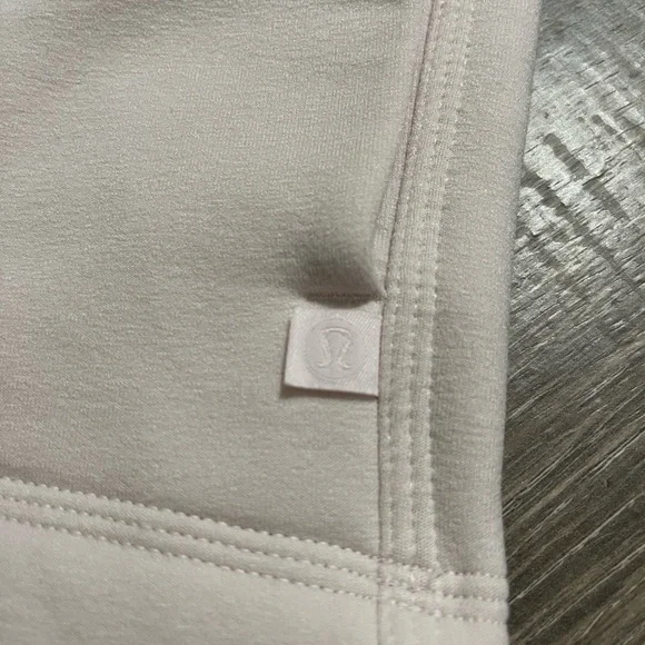 🍋 Lululemon crew neck reflective blush sweatshirt! - Picture 6 of 8